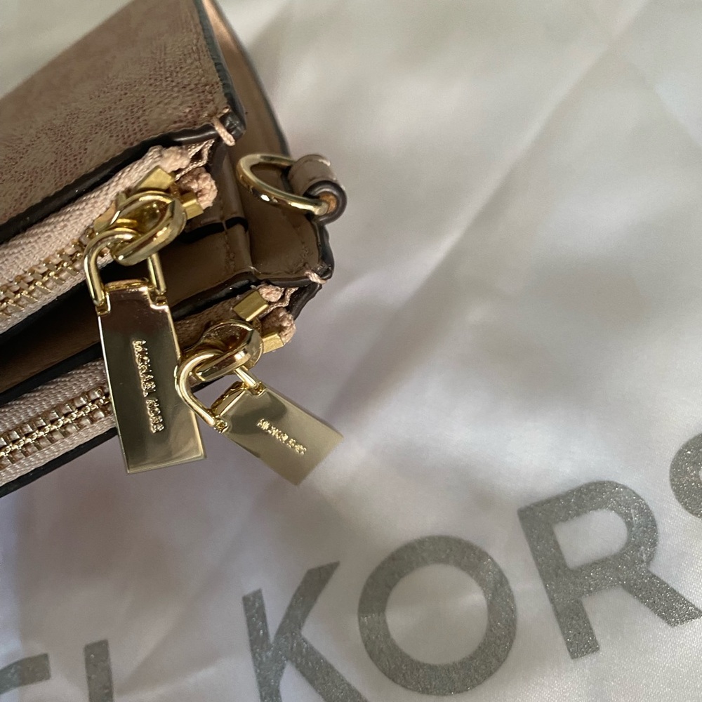 Michael Kors Rhea medium backpack and matching wallet - Picture 12 of 14